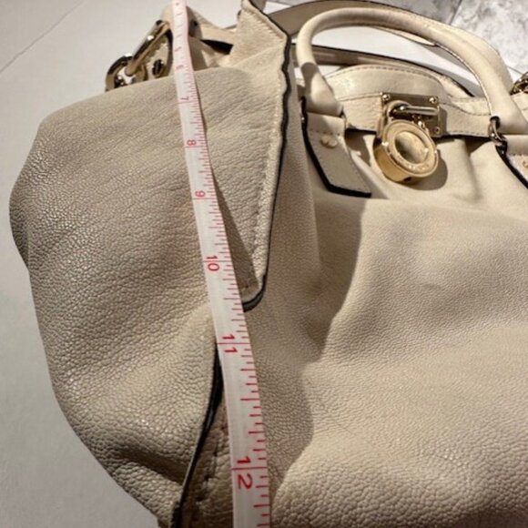 Michael Kors Cream Colored Large Purse Bag - Picture 15 of 16
